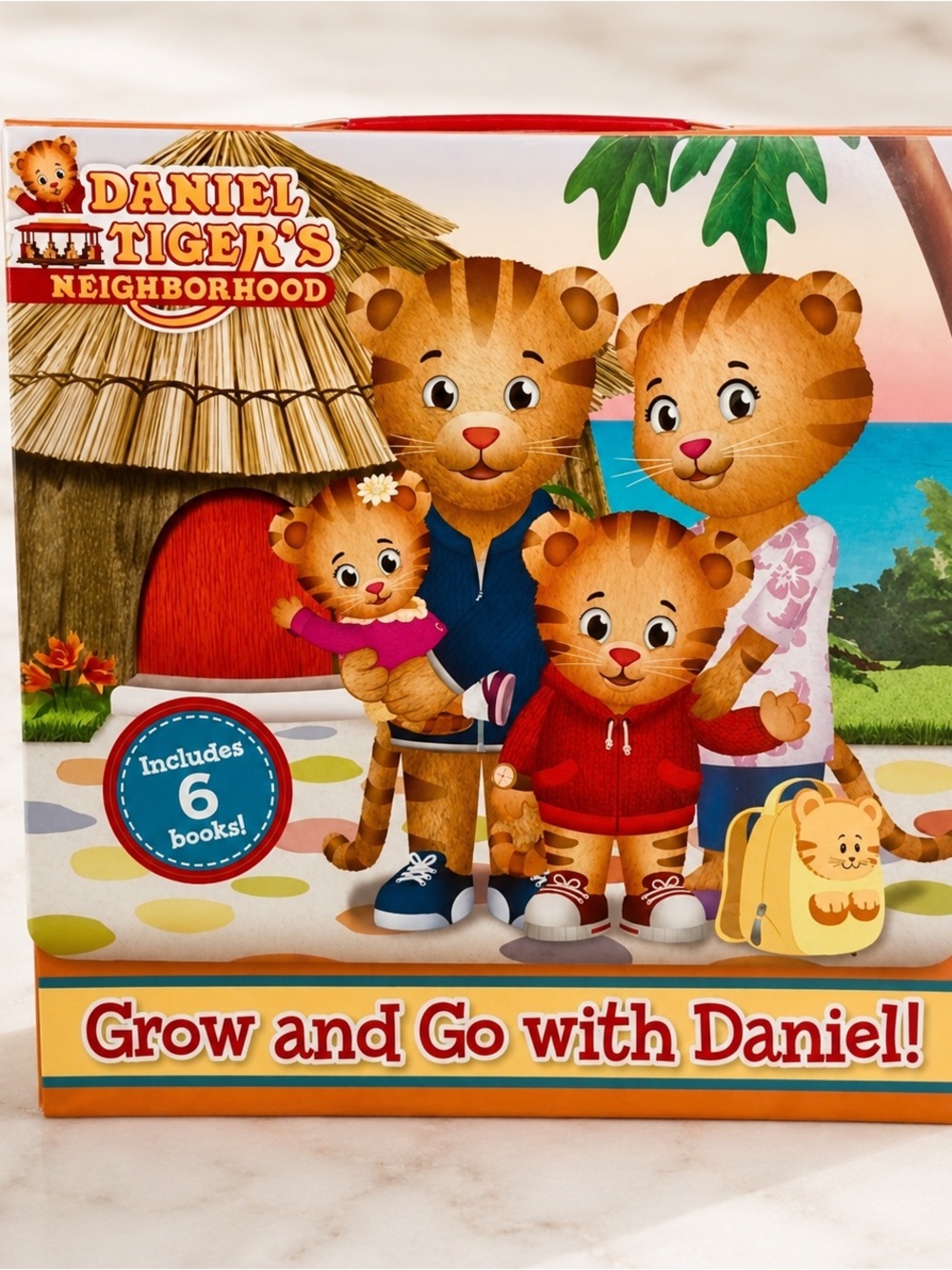 Grow and Go with Daniel Tiger  (Boxed Set): 6 Books​ - Picture 11 of 11